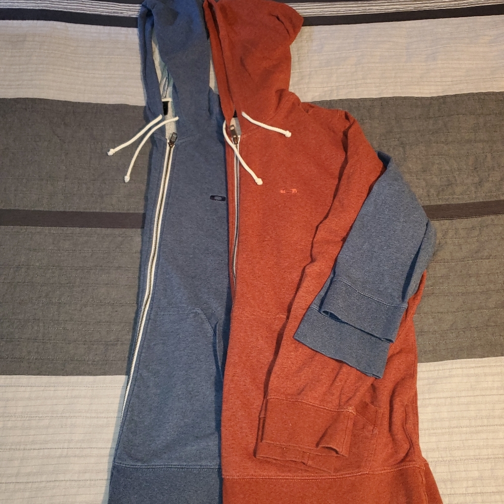 Oakley - Holiday Pack! - 2 Mens Hooded Zip Ups - XXL